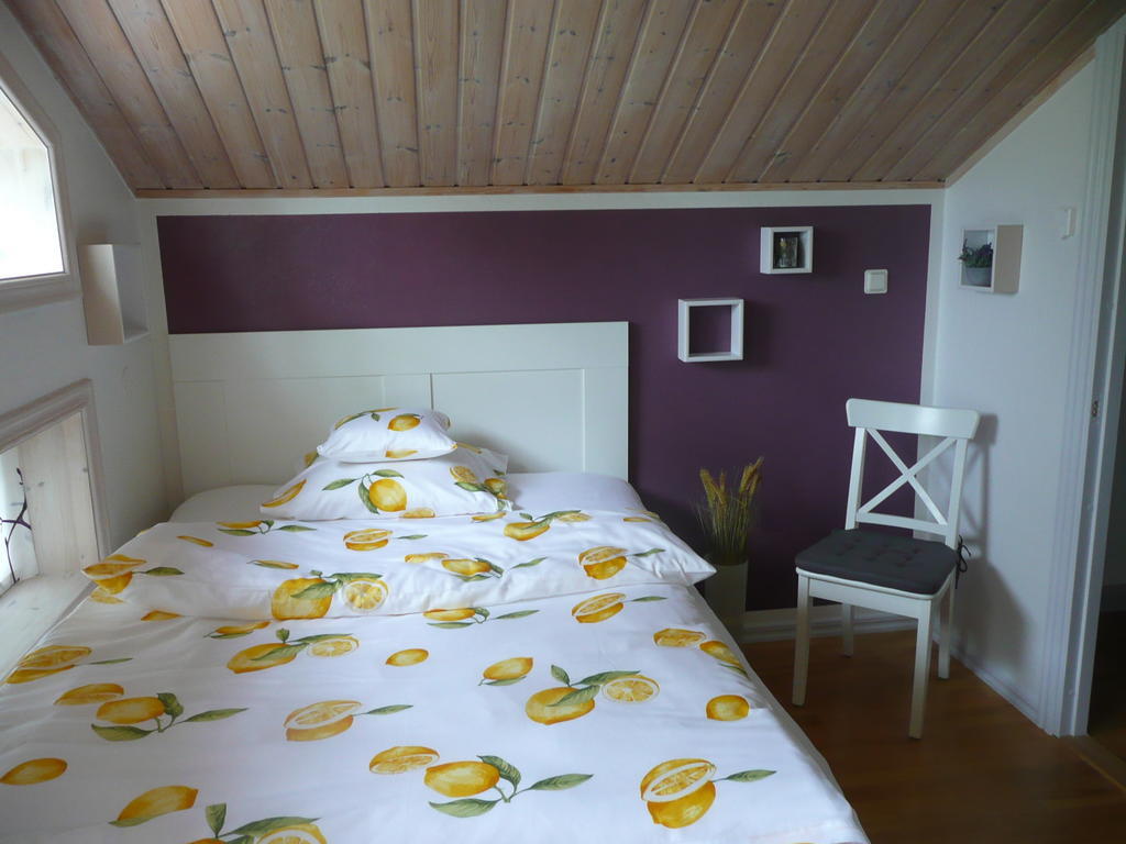 Skogis Bed & Breakfast Катринехольм Номер фото