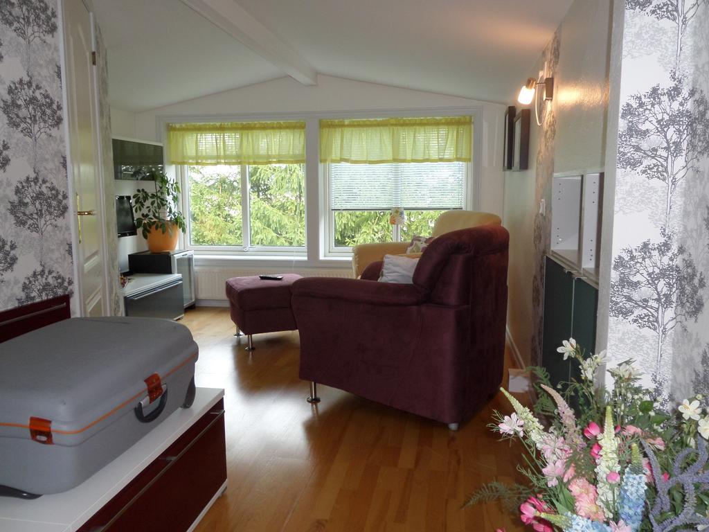 Skogis Bed & Breakfast Катринехольм Экстерьер фото